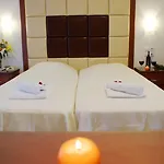 Ii Aparthotel 4*