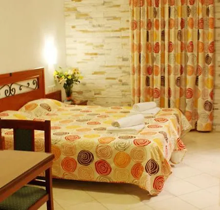 Apart-hotel Ii 2*