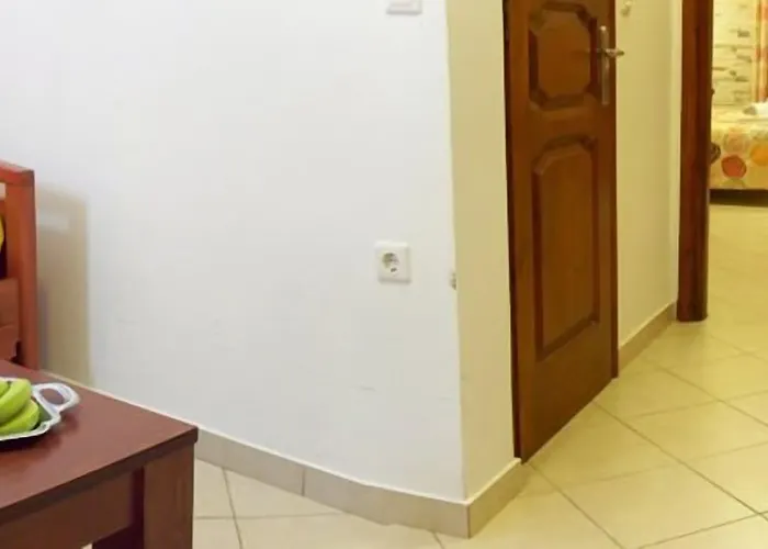 Ii Apart Otel Pláka