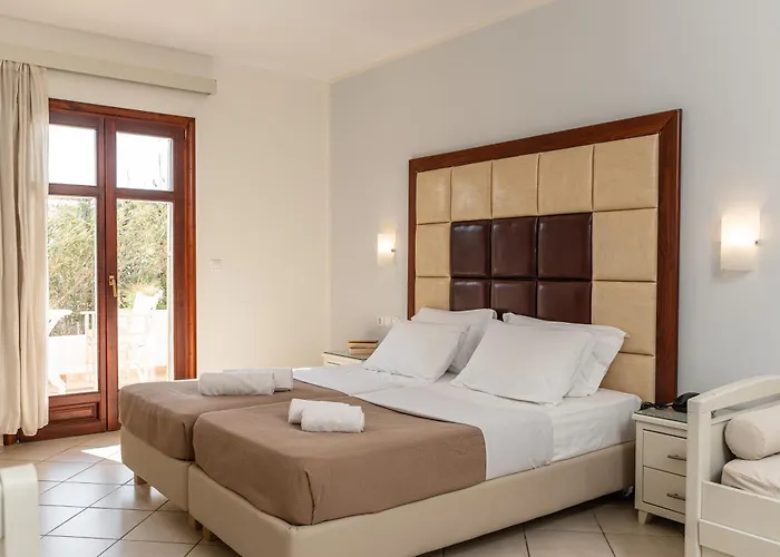 Ii Aparthotel Plaka (Naxos)